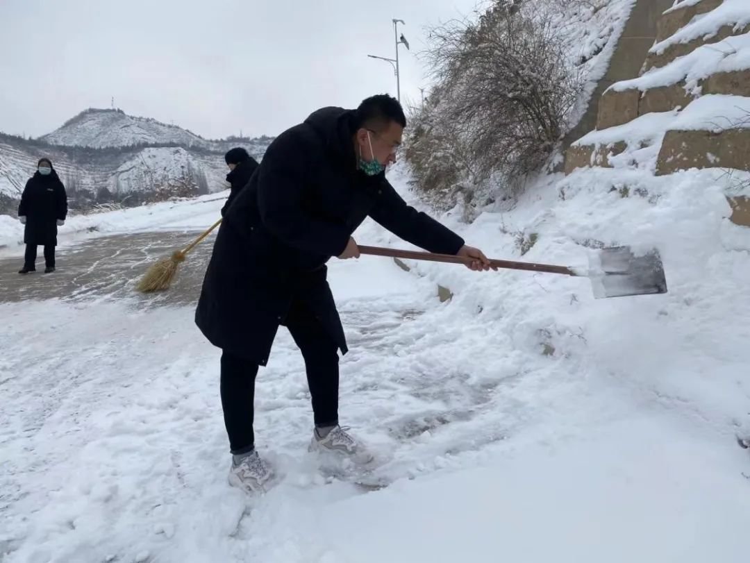 新春佳节的温暖守护 | 银娱优越会717以行动书写责任，拾金不昧照亮人心