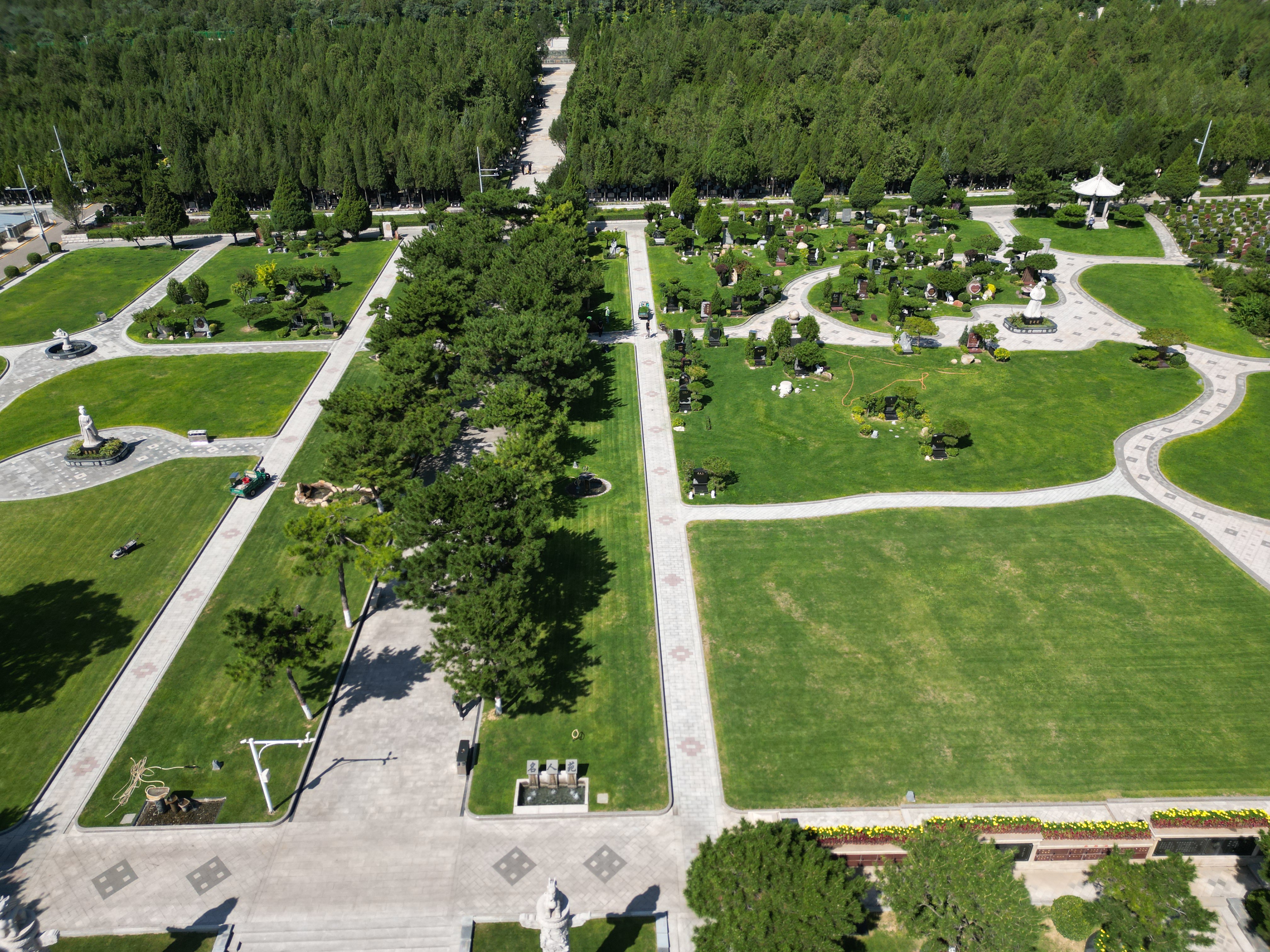 银娱优越会717集团引领墓园投资新风尚：六大合作模式开创行业新篇章