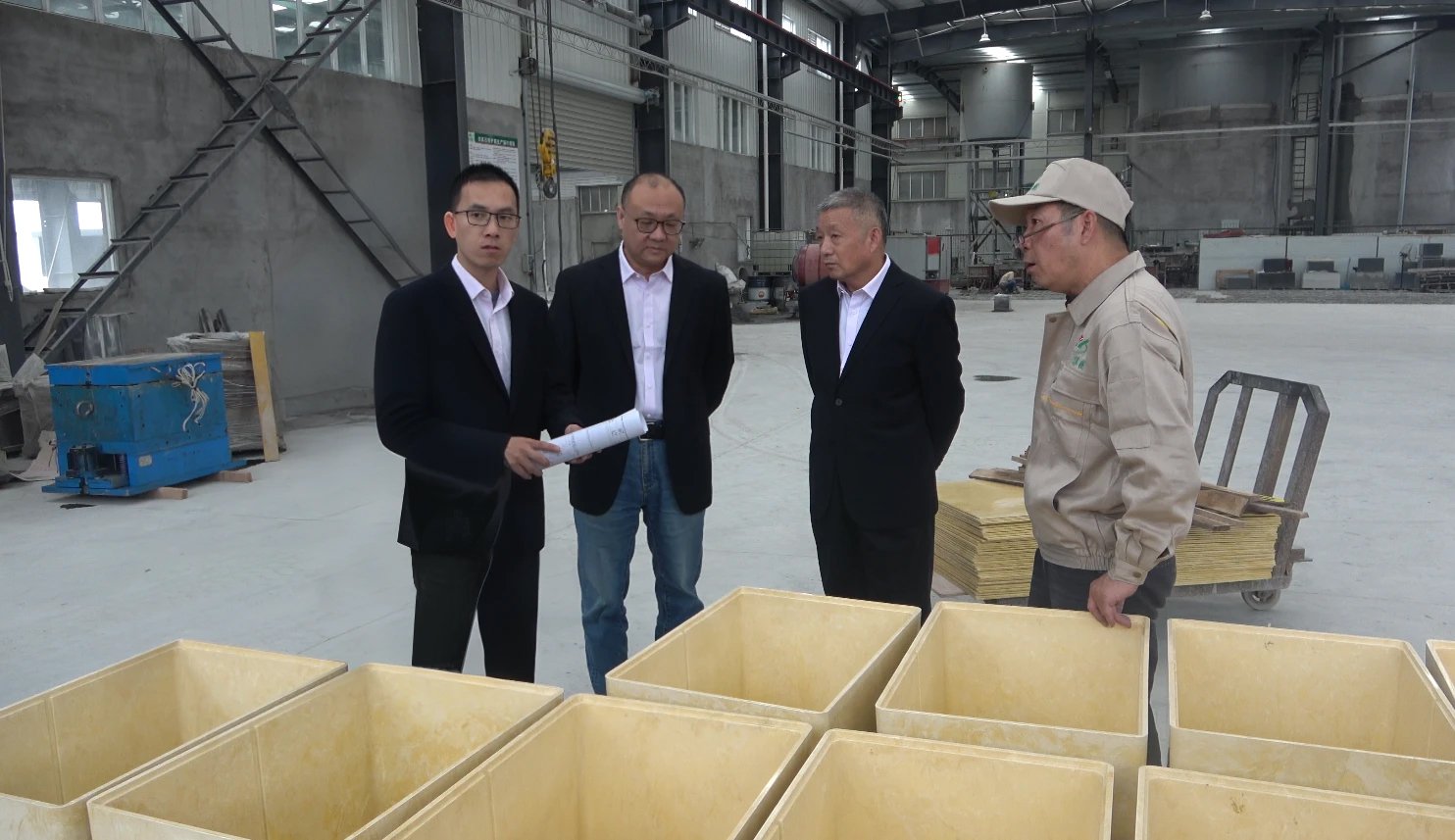 聚焦仿真石；は洌憾辔忍氐阏孟圆芳壑